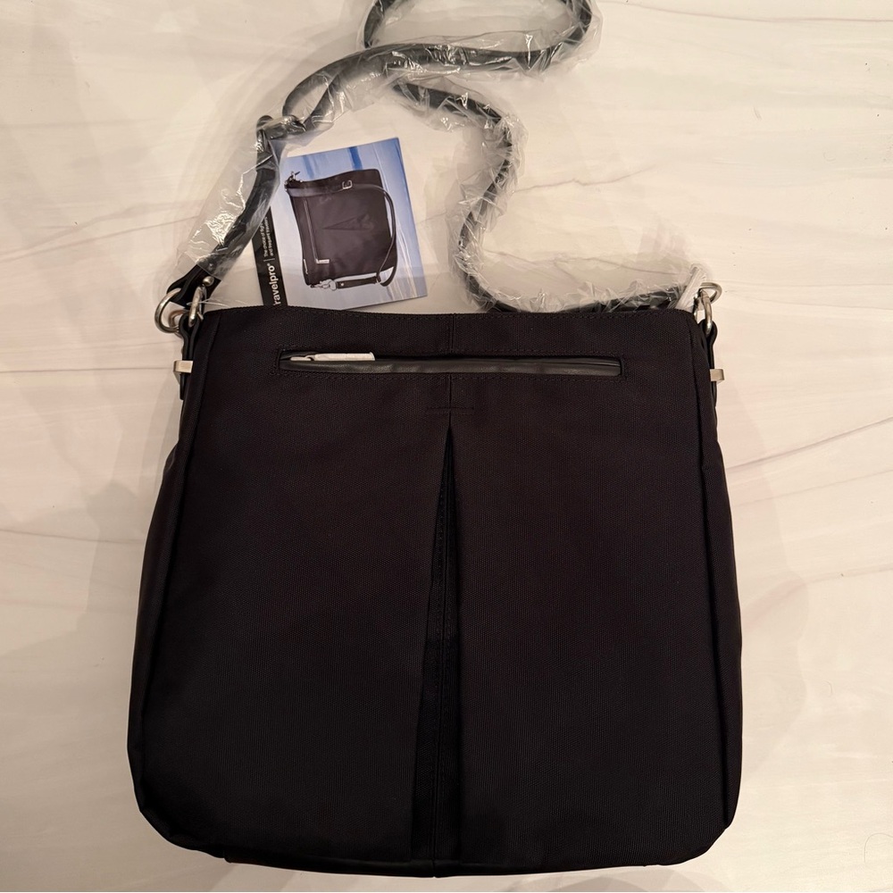 Black Travelpro Ladies Handbag Travel Crossbody Bag - BRAND NEW